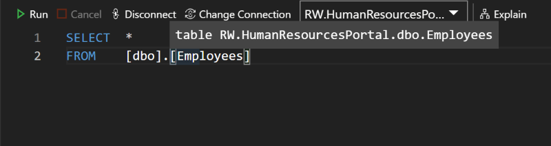 Azure Data Studio showing that the IntelliSense cache has been updated and is now aware of both the object and its type