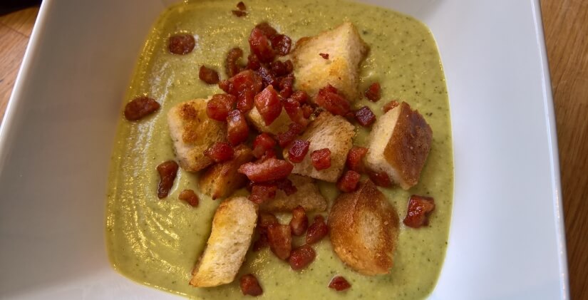 Broccoli and Cheddar soup with garlic croutons and crispy pancetta